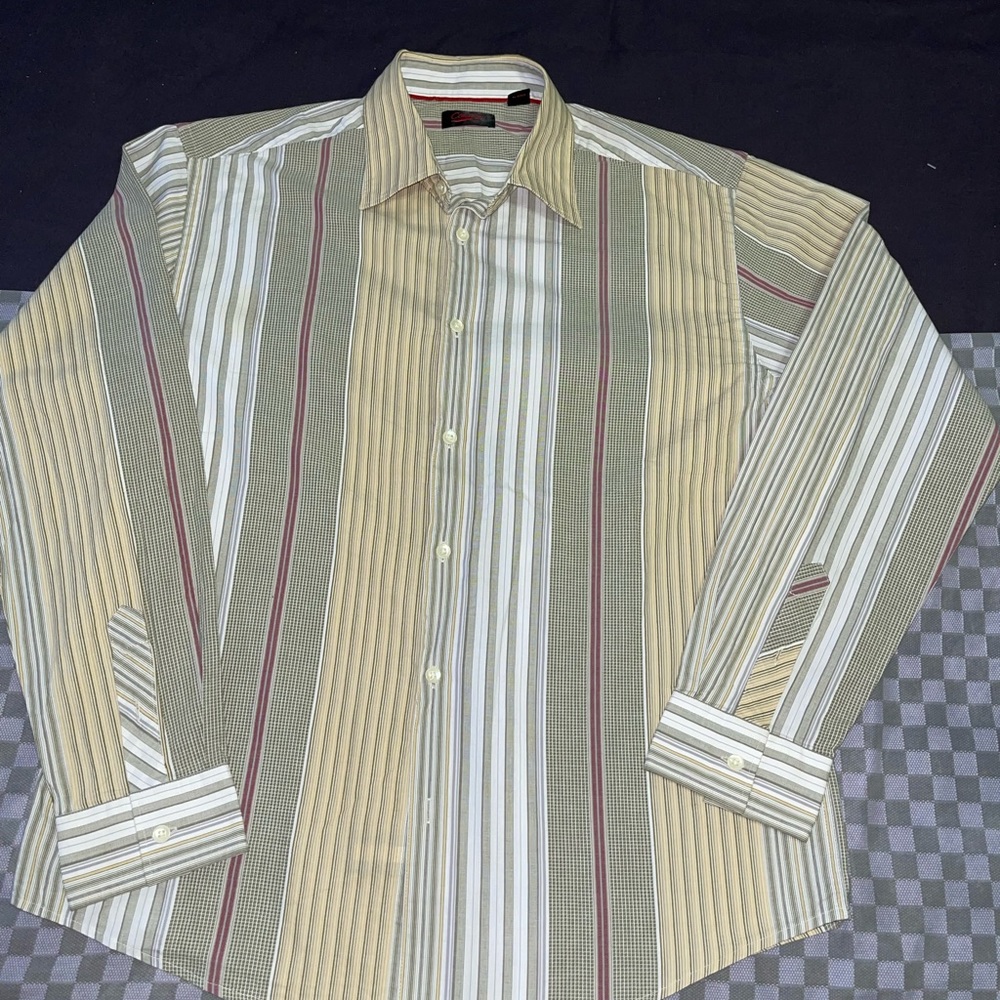 EUC: Mens CONTIGO Casual Button down shirt